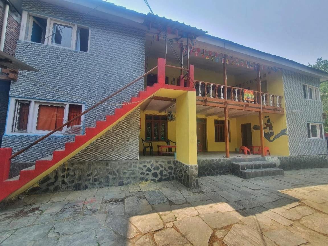 Wake N Bake Kasol Bagian luar foto